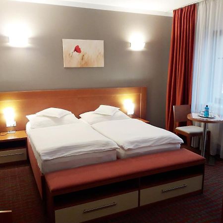 Katerain Hotel, Restaurace, Wellness Opava Ngoại thất bức ảnh