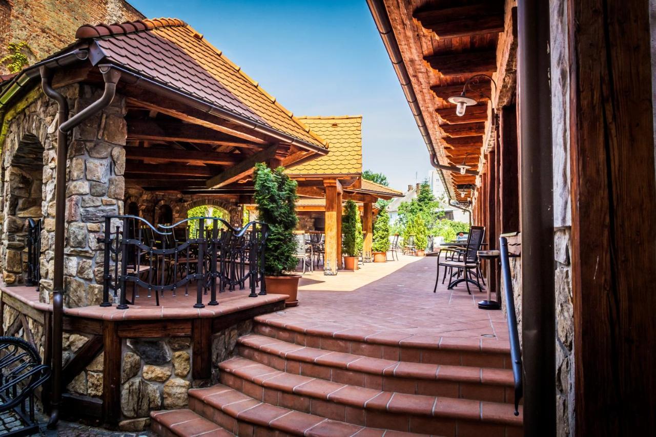 Katerain Hotel, Restaurace, Wellness Opava Ngoại thất bức ảnh